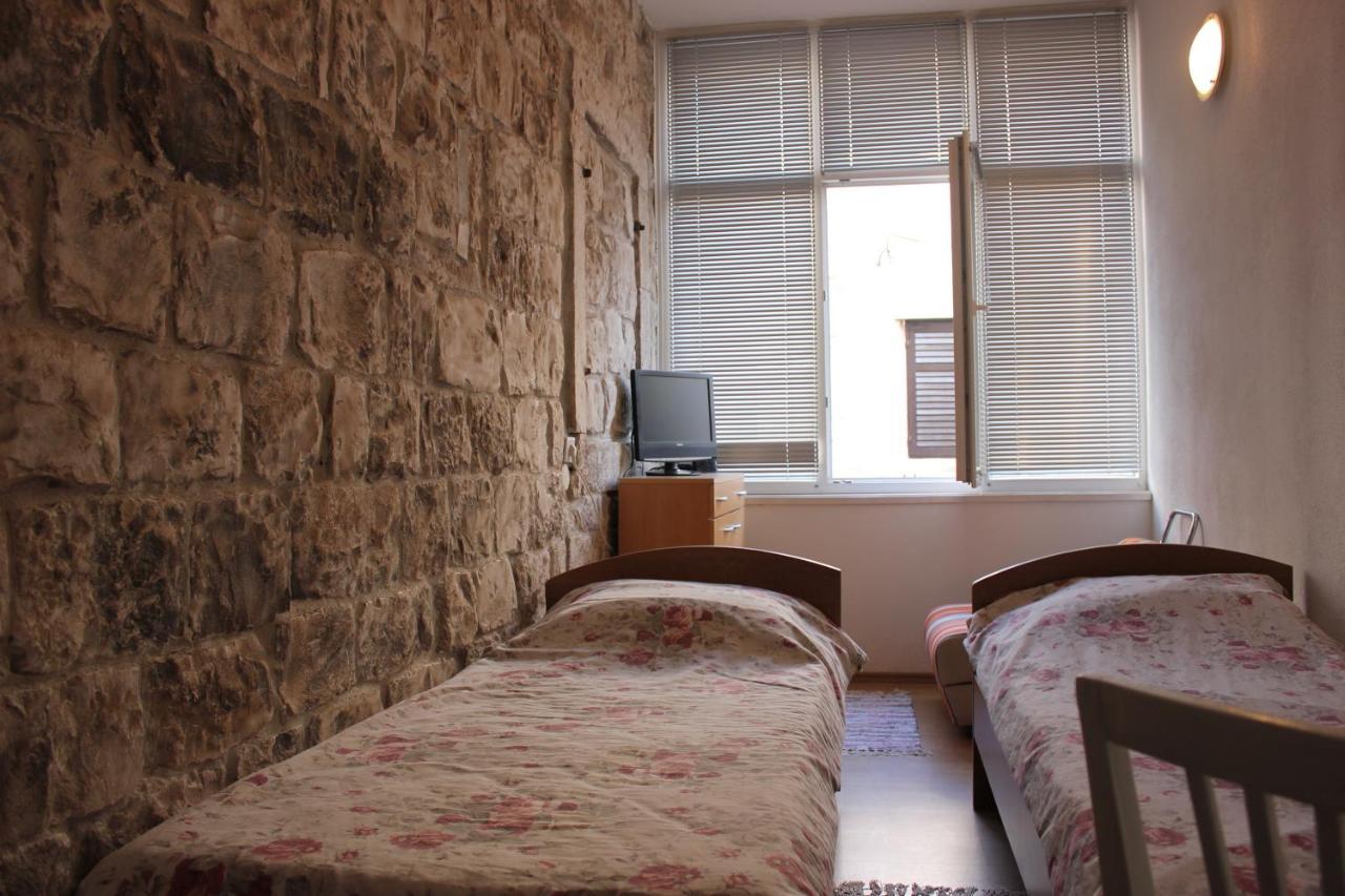 Lira - Studio Apartment Τρογκίρ Εξωτερικό φωτογραφία